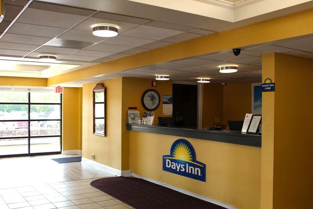Days Inn By Wyndham Salem Inreriör bild